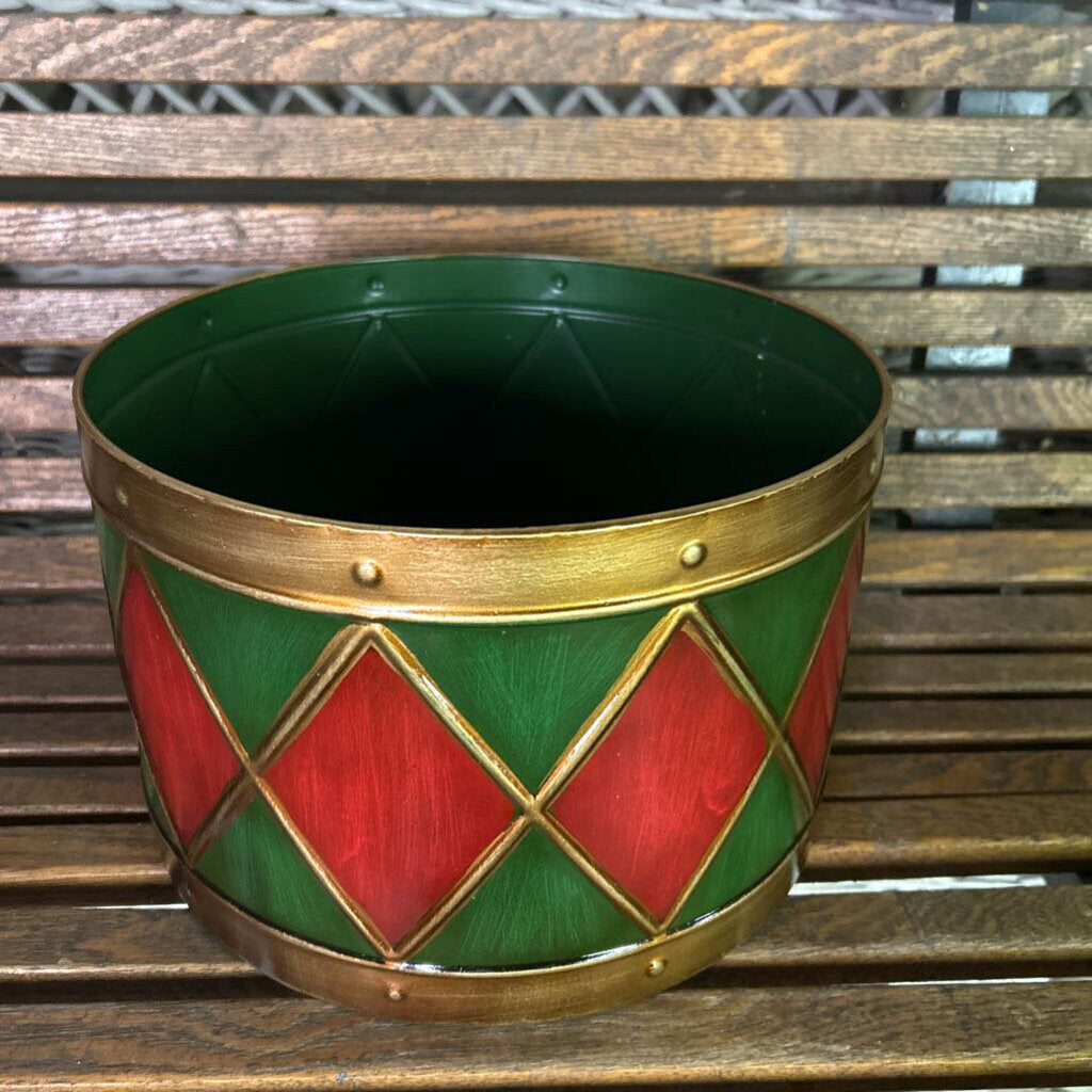 LRG CHRISTMAS DRUM PLANTER