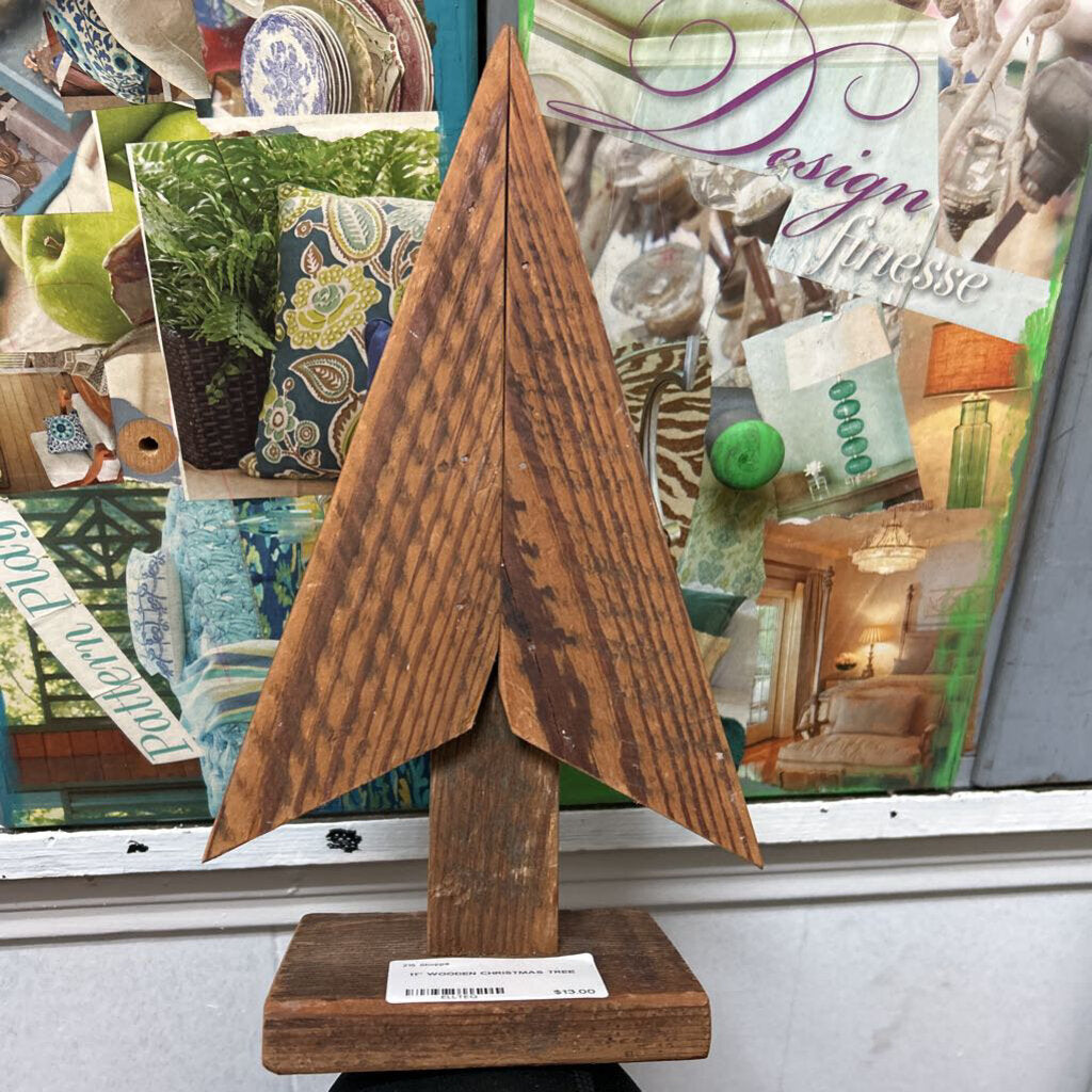 11" WOODEN CHRISTMAS TREE