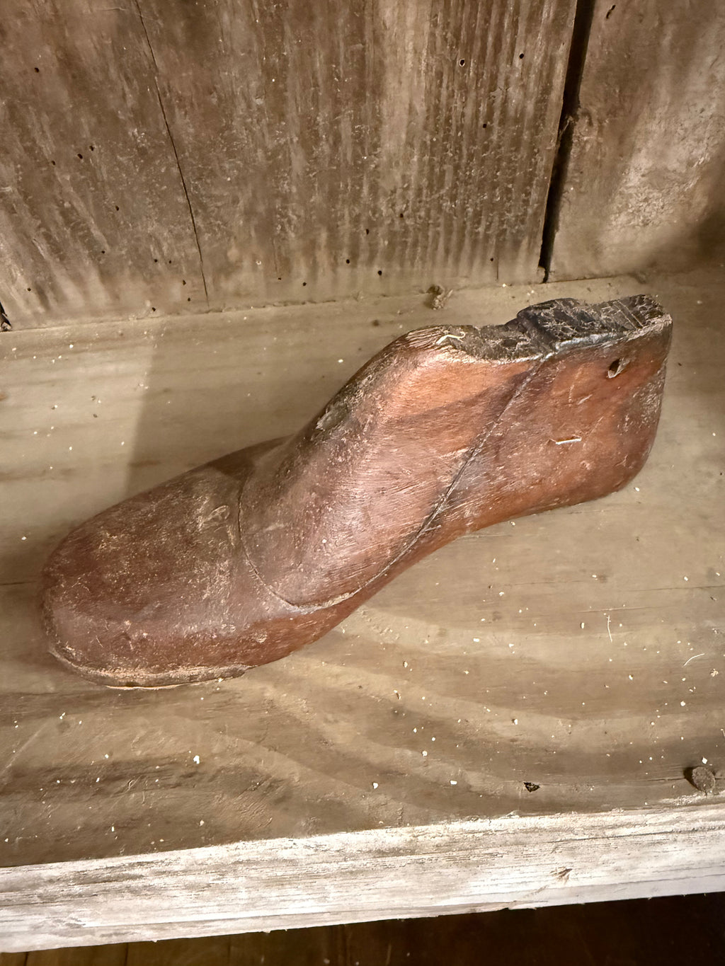 WOODEN SHOE