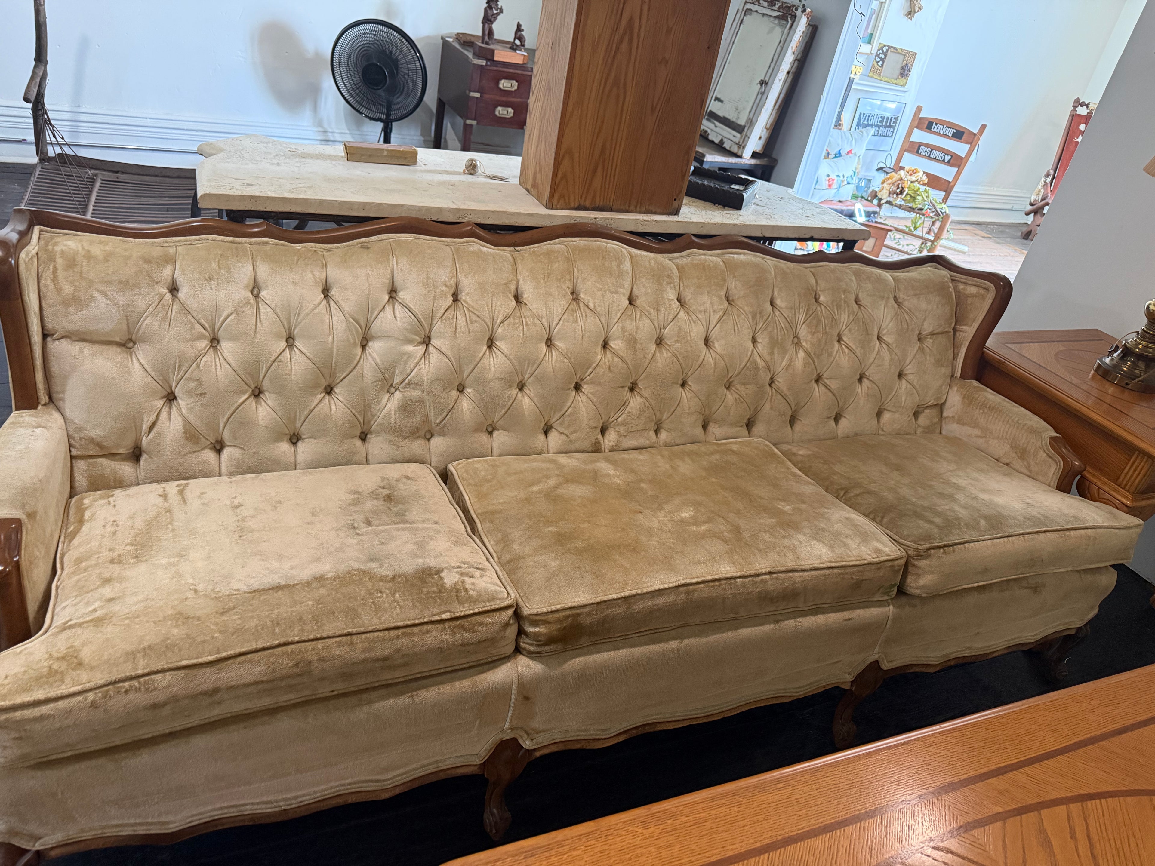 VINTAGE TUFTED SOFA AND CHAIR SET