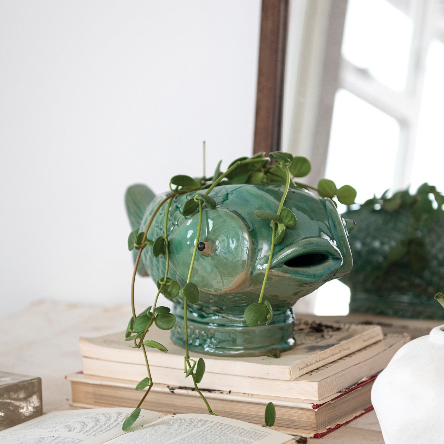 DEBOSSED FISH PLANTER
